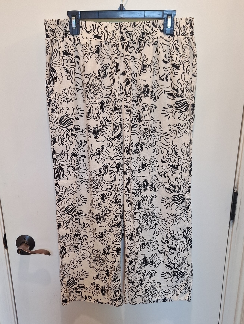 Christian Siriano Black & Cream Floral Pant
